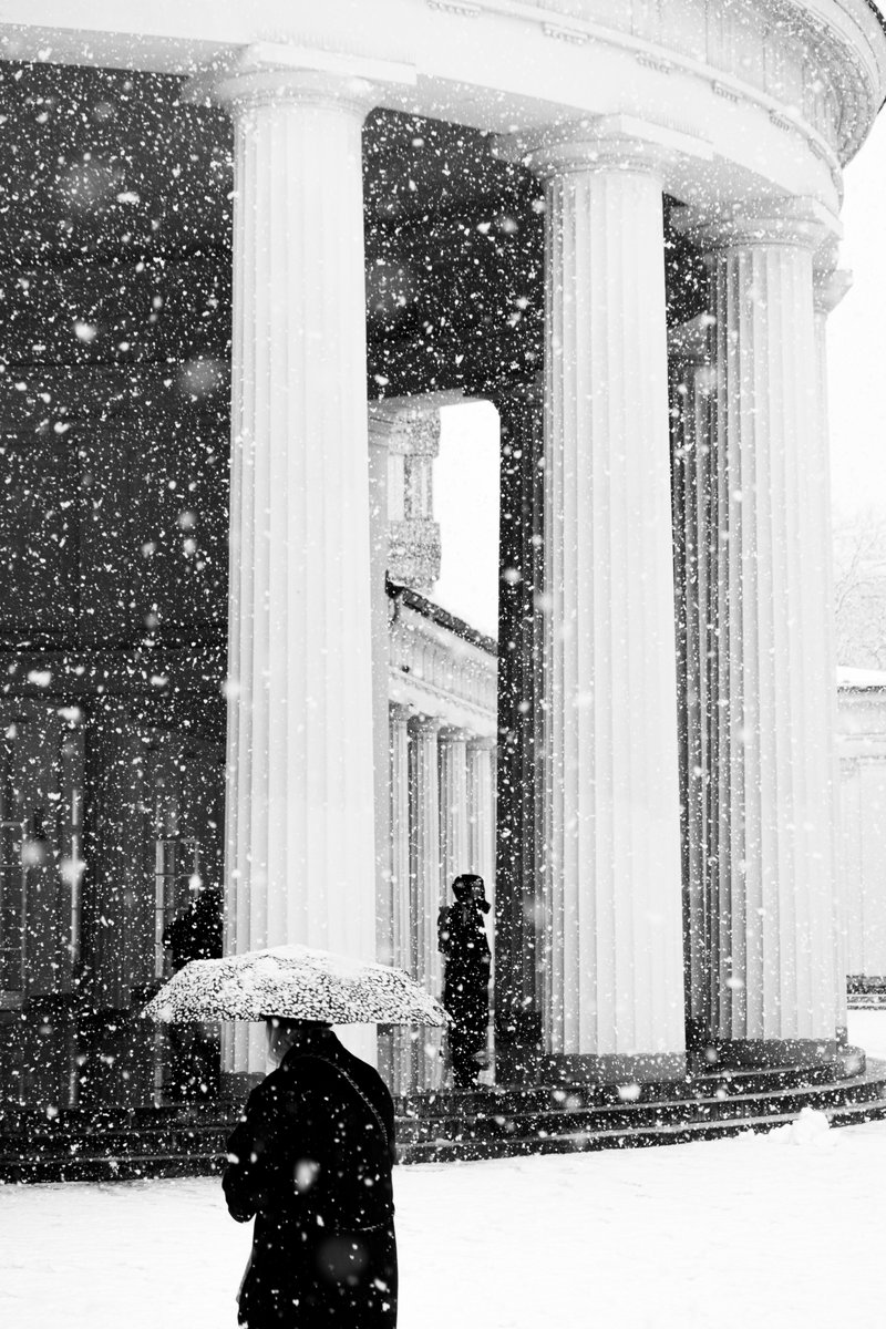 FUTCYT's tweet photo. My best photo from newest Video on YouTube: https://t.co/GZl4mSpgu1

#streetphotography  #snowstorm  #xt30 #fujifilmxt30 #fujixt30 #fujifilm #fujistreetphotography #fujiXF1855 https://t.co/5lu3er8PWt
