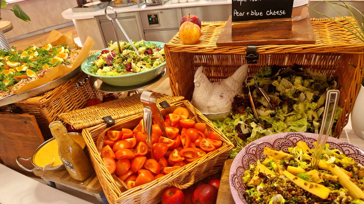 Bromsgrove School and Winterfold Catering tweet media