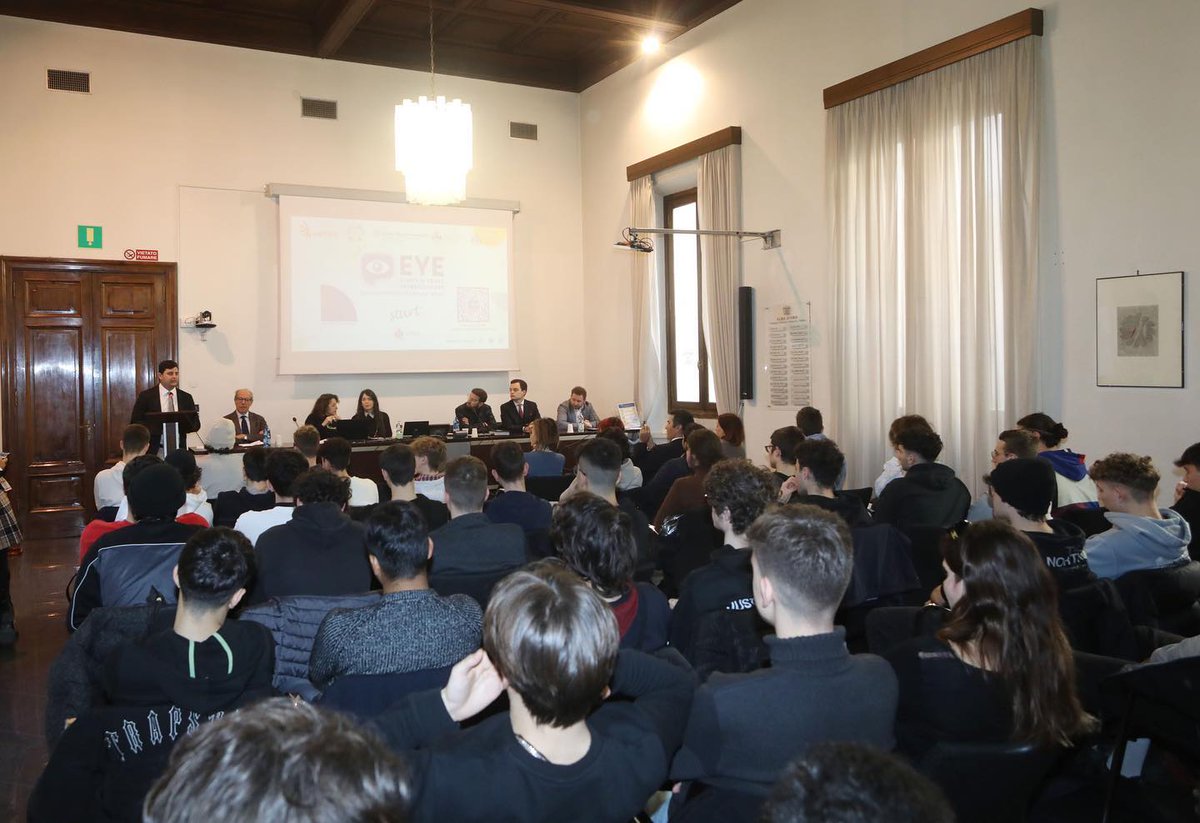 EYE #Pistoia ha preso il via! Una bella #opportunità per i #giovani pistoiesi per sviluppare la #competenzaimprenditoriale e conoscere il mondo del #fareimpresa con al centro l’ #etica del lavoro!