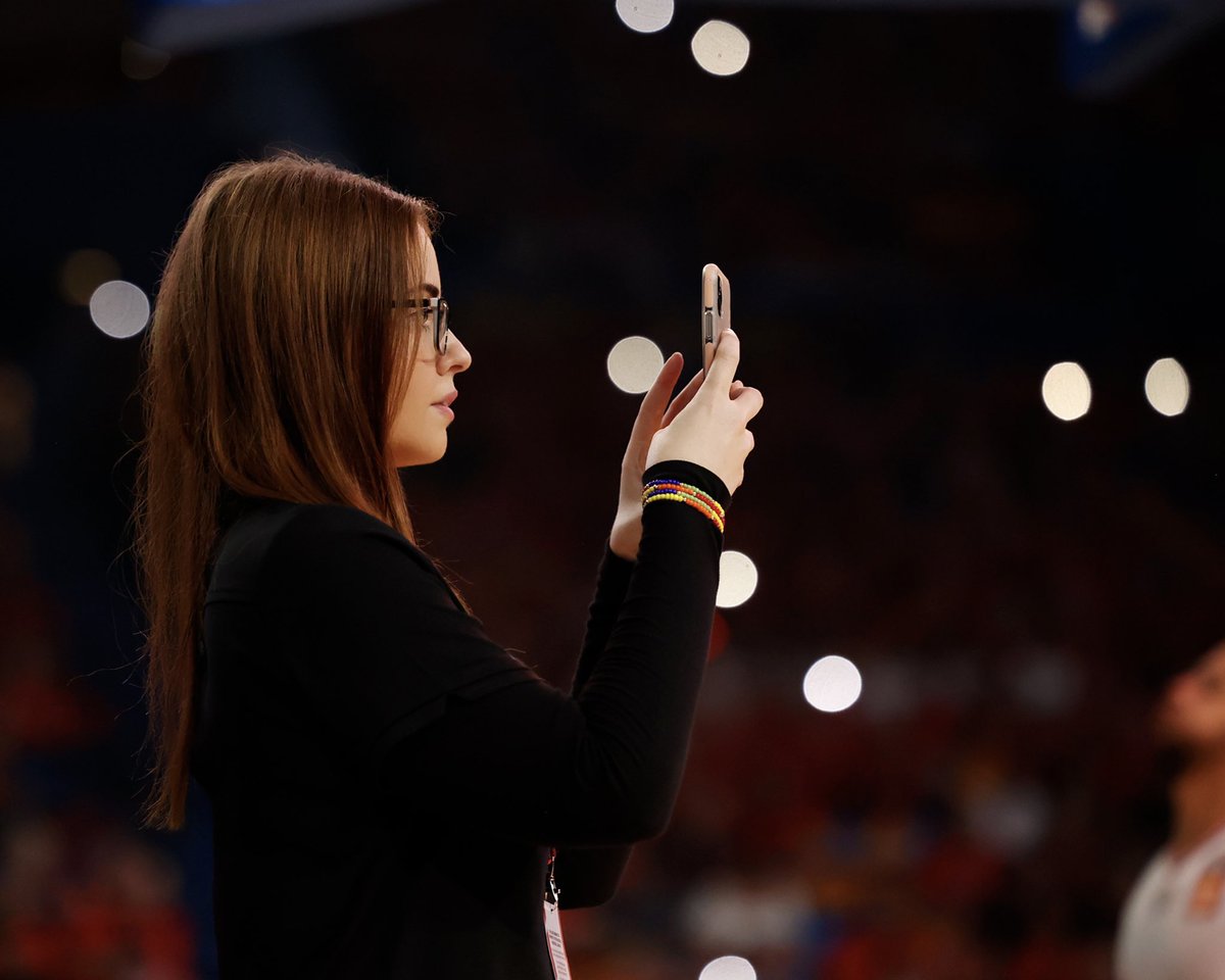 Friday night lights. 📸 <a href="/sportsimageryau/">SportsImageryAU</a>