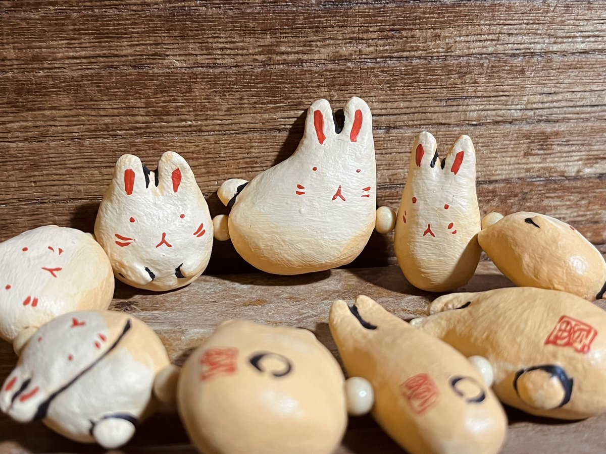 「ブレスレット「うさぎ」手首に並ぶ兎。 」|花日和 畳のイラスト