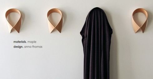 _idea_memo's tweet photo. 壁から襟が生えたようなデザインのハンガー『MONSIER DRESSUP』がかわいい。
使っていない時にも機能するデザインってよき。 https://t.co/NMbzKxsSsg