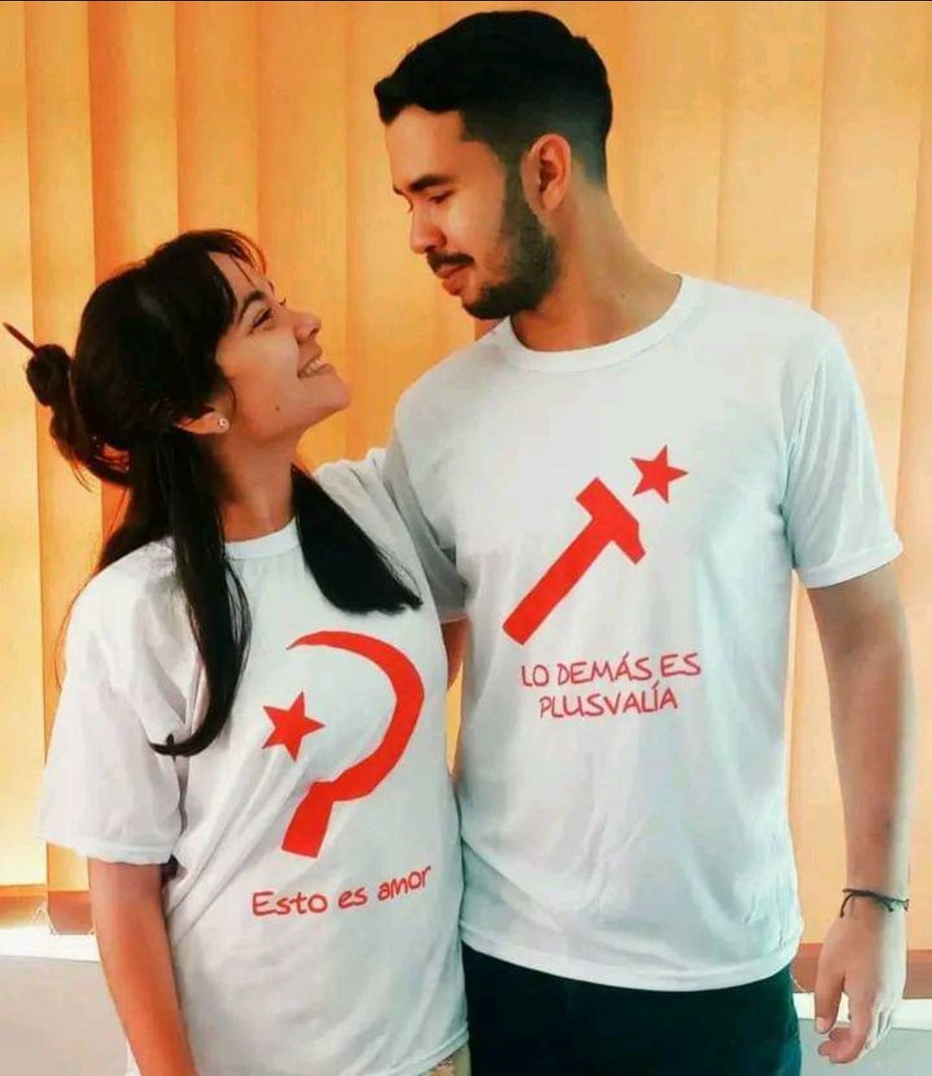 #30Ene #Cuba 🇨🇺
Hoy está de cumpleaños un joven que admiro mucho. He tenido pocas oportunidades de compartir con él; pero suficientes para ver el joven sencillo, inteligente  revolucionario,... y lindo que es.
¡Feliz cumpleaños <a href="/rpalmero1/">Raúl Palmero  🇨🇺</a>!

📸 <a href="/Karli_SantanaR/">Karla Santana</a> en Facebook.
