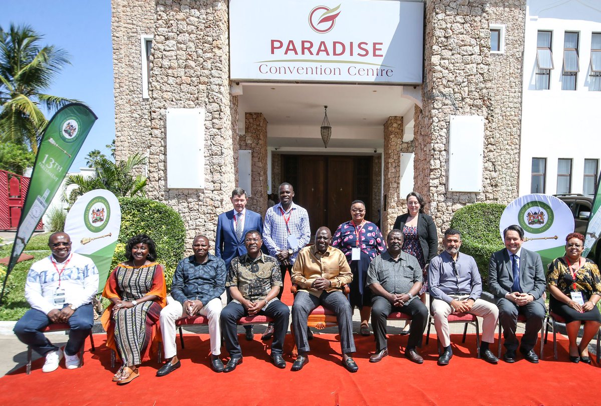 WilliamsRuto's tweet photo. In Mombasa County, addressed the National Assembly Post-Election Seminar; urged the MPs to routinely debate, consult and negotiate for effective delivery of their mandate. https://t.co/AW3XYwkzUa