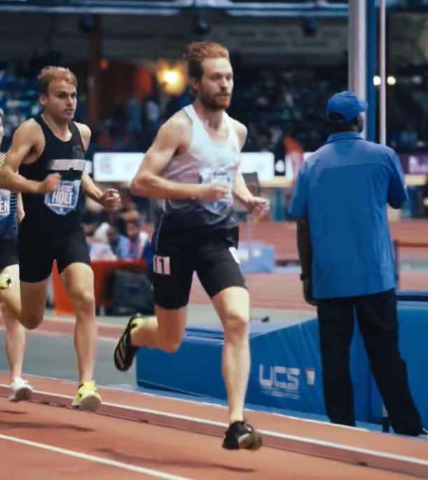 Back in New York, @drewhunter00 moved away over the last 400m or thereabouts to clinch a firm win in 3:55.57 (indoor PB) from Eric Holt in 3:56.58 (indoor PB) with Alec Basten third in 3:57.37 (total PB) over the men's mile