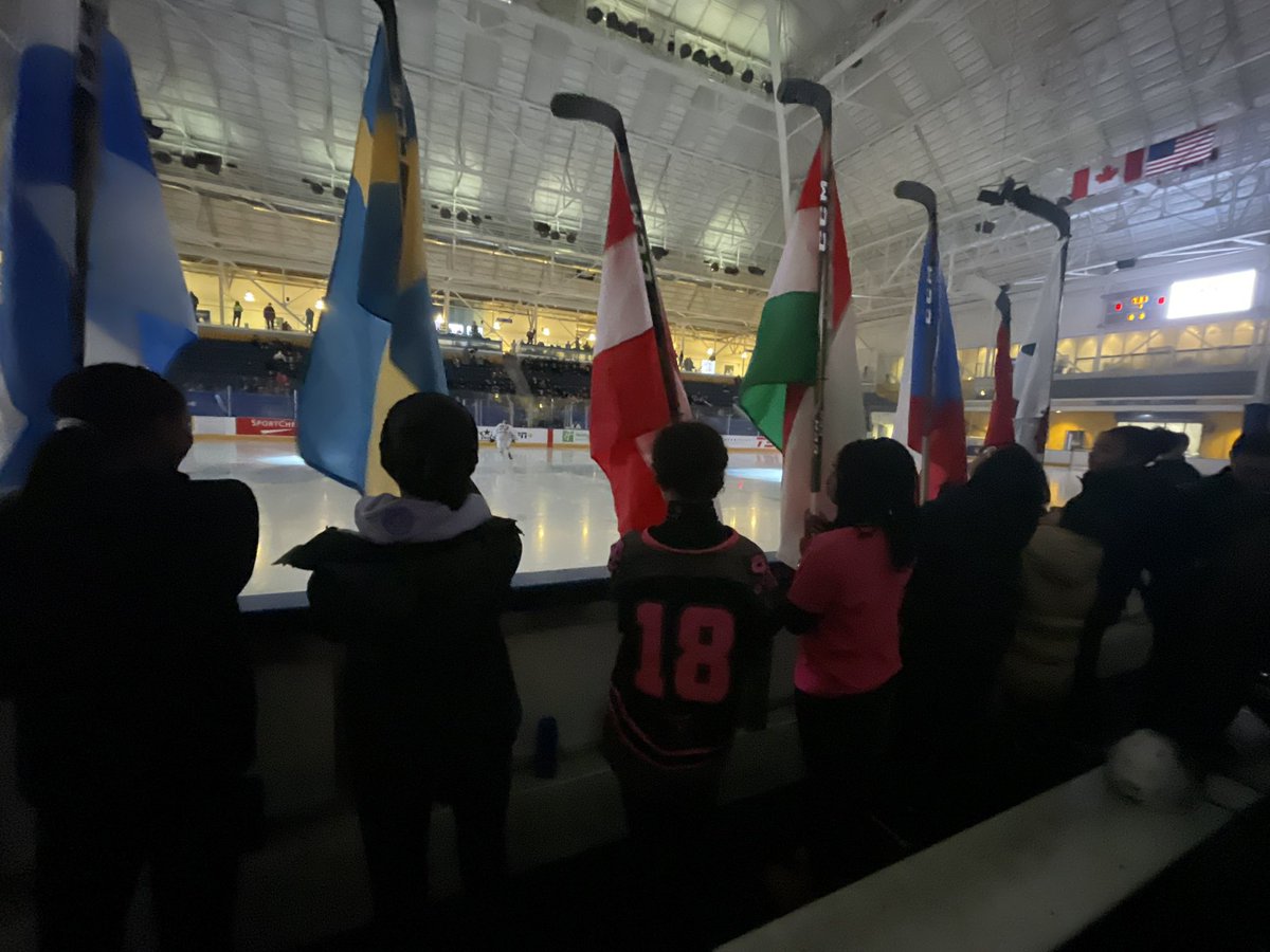 Erica L. Ayala (Eye-Yah-La) 💪🏽 tweet media