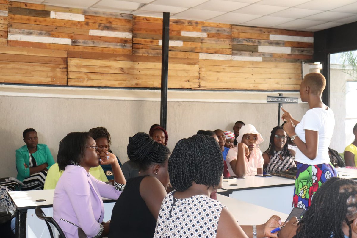 Welcome to the  #WomanFounderAward Challenge! Together with @GiveWork_ , we hosted our first info session with 50 women founders this morning to discuss the goal of the Women Founder Award, eligibility criteria and emerging challenges hindering their #businessgrowth.
#women