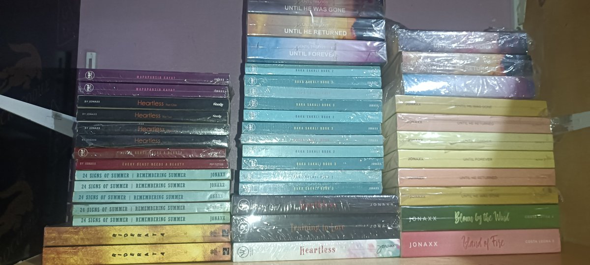 bookstaglam's tweet photo. WTS LFB │Jonaxx Books

Giveaway After All Books are Sold
1 Winner of 200 Pesos GCash
2 Winners of 100 Pesos GCash
4 Winners of 50 Pesos GCash https://t.co/K4KstPGXFx