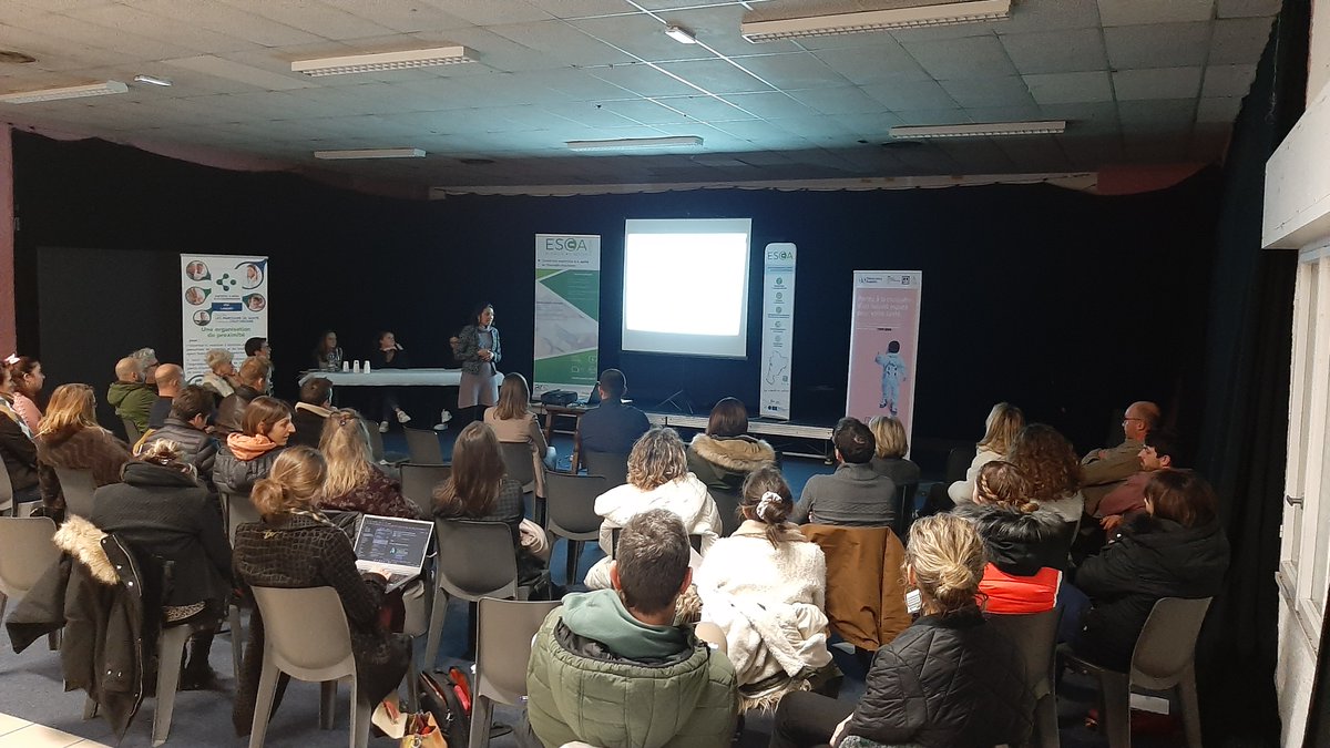 sante_landes's tweet photo. #AnimationTerritoriale > 📆le jeudi 26 janvier, le DAC #Santé #Landes a été invité par @ESEA_NA à présenter ses missions et ses projets devant les professionnels du secteur de Saint-Martin-de-Seignanx📍 
▶️Une soirée riche en échanges 🤝👇 https://t.co/UhjZuwUop5