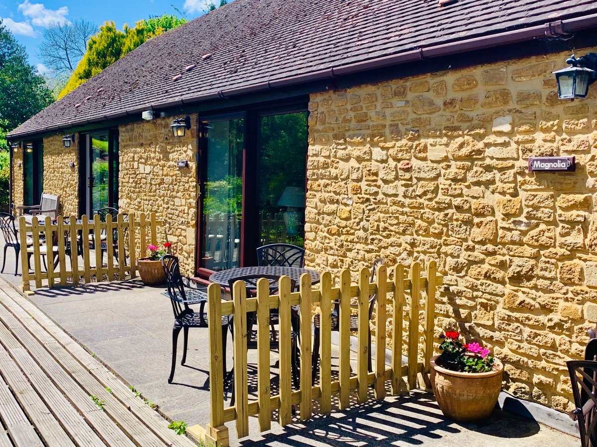 aroundaboutbrit's tweet photo. Little Norton Mill offers award-winning cottages &amp; apartments set on the edge of Ham Hill Country Park. There are 7 acres of gardens to explore including a watermill &amp; lake.
https://t.co/pf7UFrZP12
#Holiday #Family #Wildlife #Rural #NortonSubHamdon #StokeSubHamdon #Somerset https://t.co/cY1gScPHEd