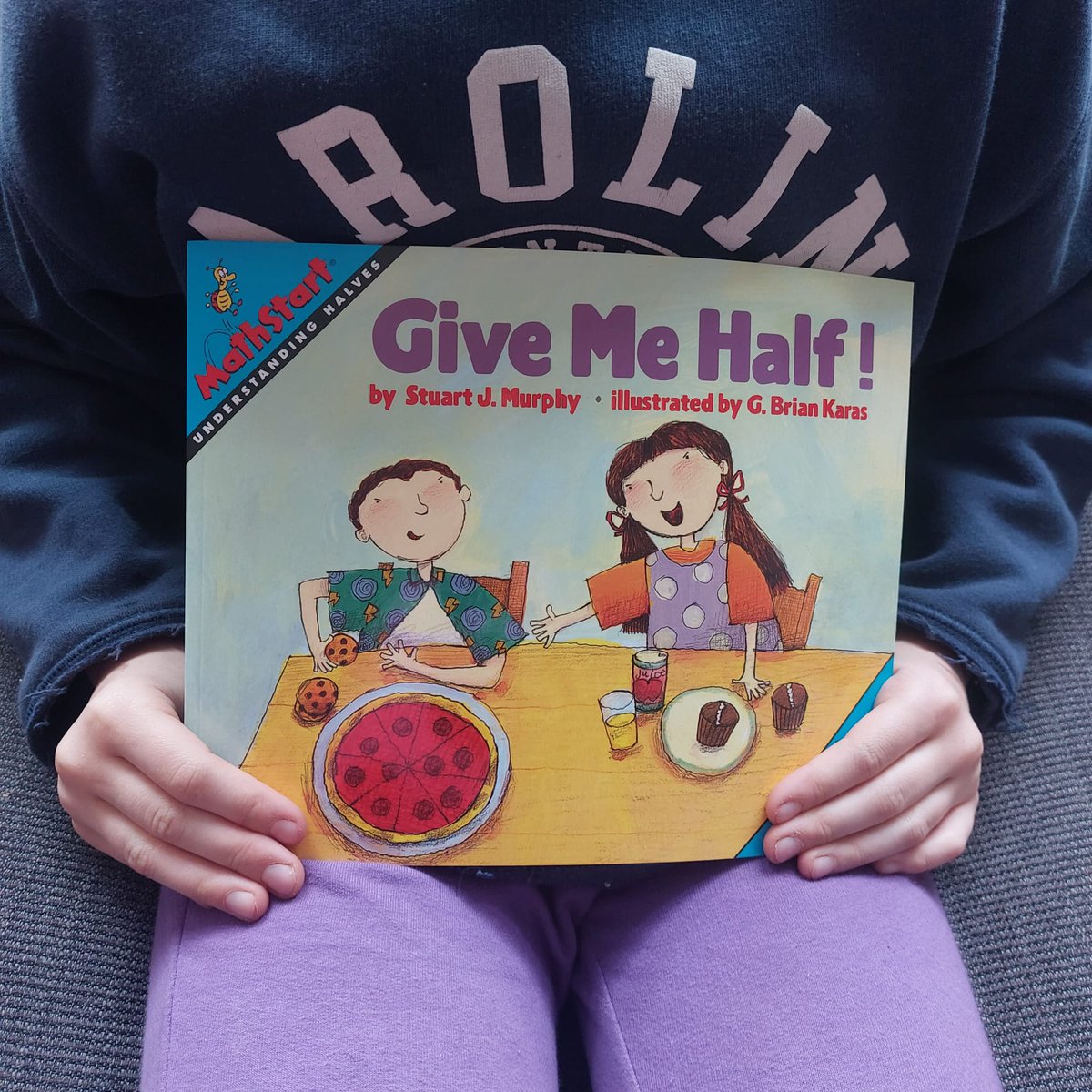mathsontoast's tweet photo. Our final pick for #NationalStorytellingWeek is....
Give Me Half! ๐
All about fractions, told is a fun sibling tale๐ซ #mathsiseverywhere #positiveaboutmaths #mathsstories #bookclub #mathsbookclub #storytellingweek #mathsstorytelling https://t.co/7HnHzhWcc1