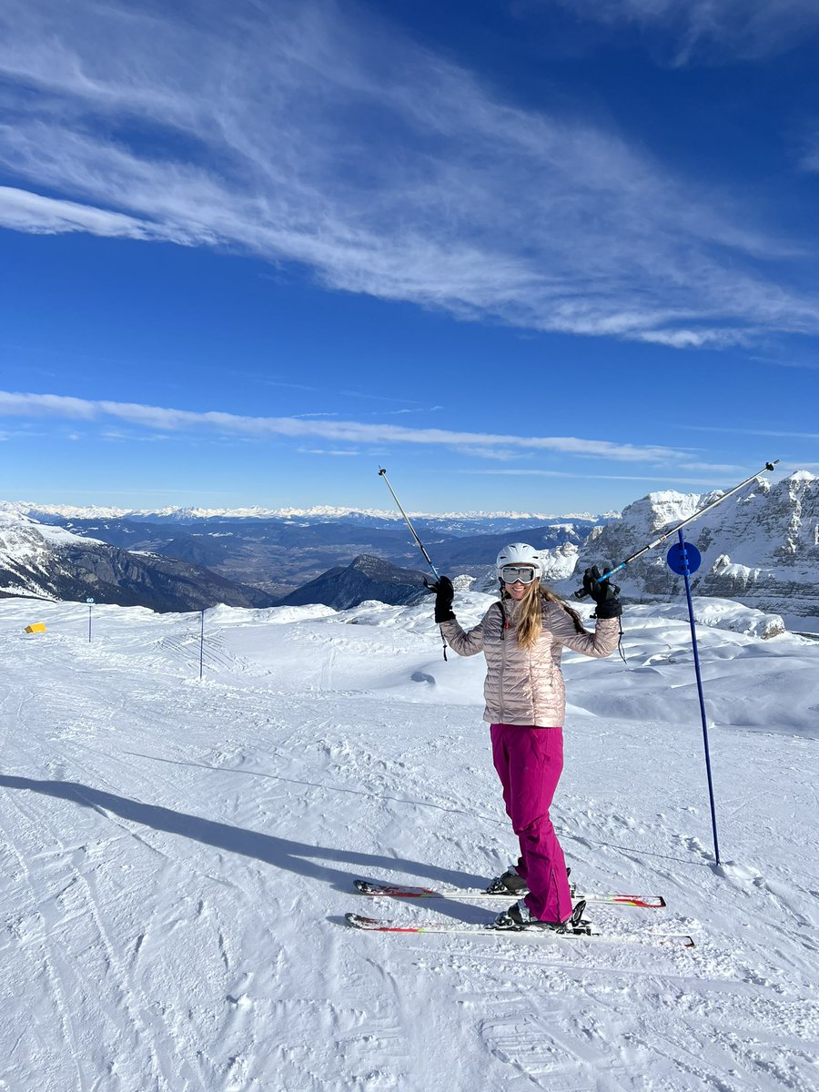Wonderful skiing in Madonna di Campiglio 😍 #Italy #italyski #skiing