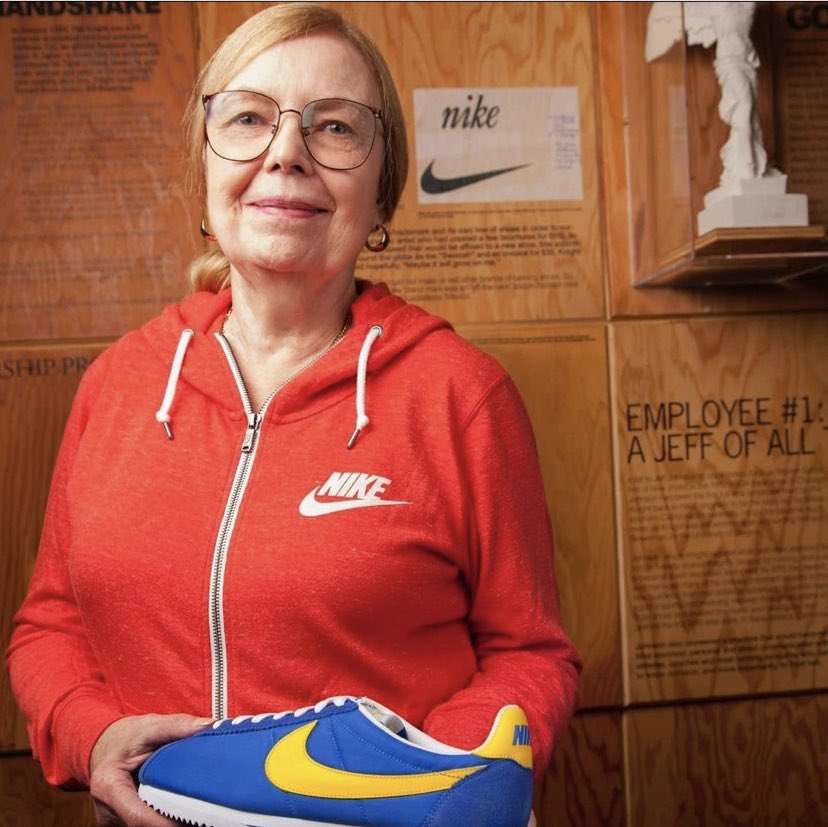 capturar Con qué frecuencia Fundador The Numbers Game on Twitter: "Today Nike generates $8,000 a second, with  the swoosh becoming one of the most iconic logos ever made. The designer  who created the logo? Carolyn Davidson. She