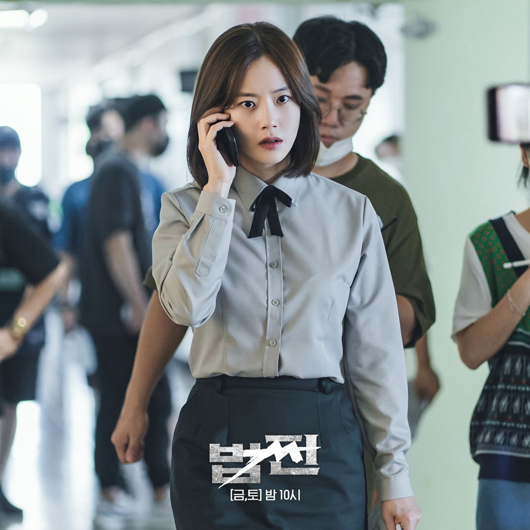 k_dramaindo_'s tweet photo. SBS #Payback behind the scene cuts: #MoonChaeWon #KimHongFa #ParkHoon #KangYouSeok https://t.co/kKqXXGwHkq
