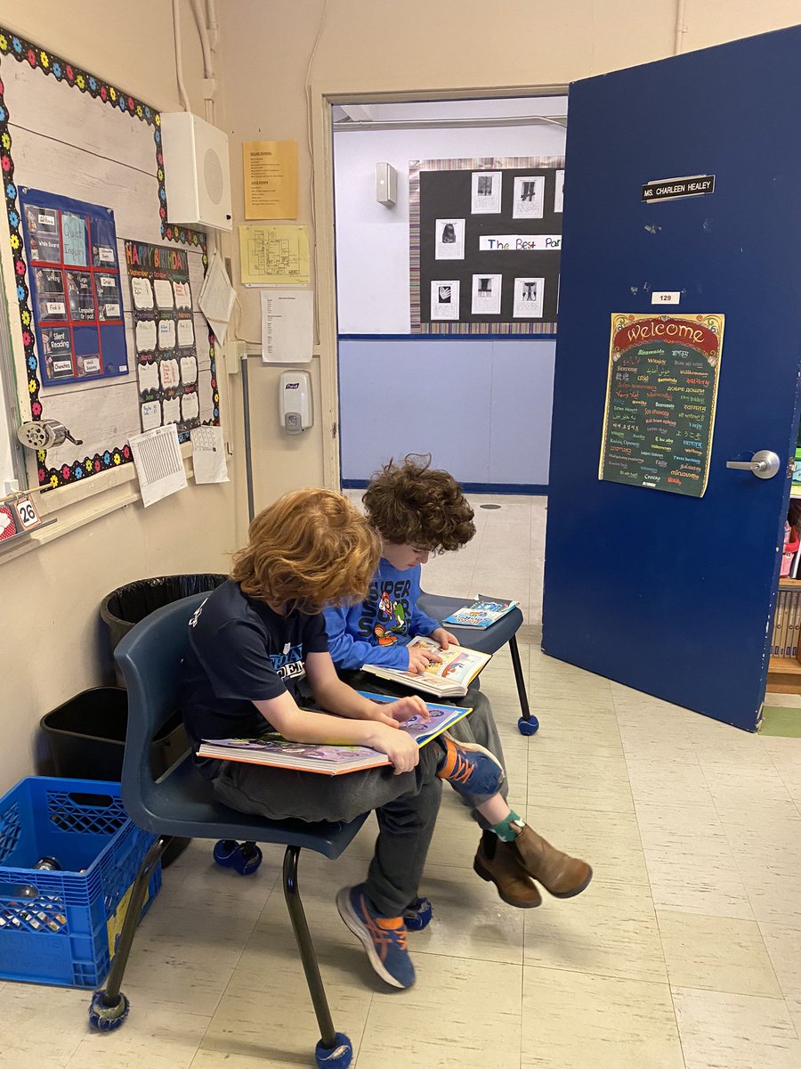 My Grade 3’s are amazing! So many wonderful aspects of literacy block happening this Monday morning! So impressed by them!💕 I am so lucky to be their teacher!