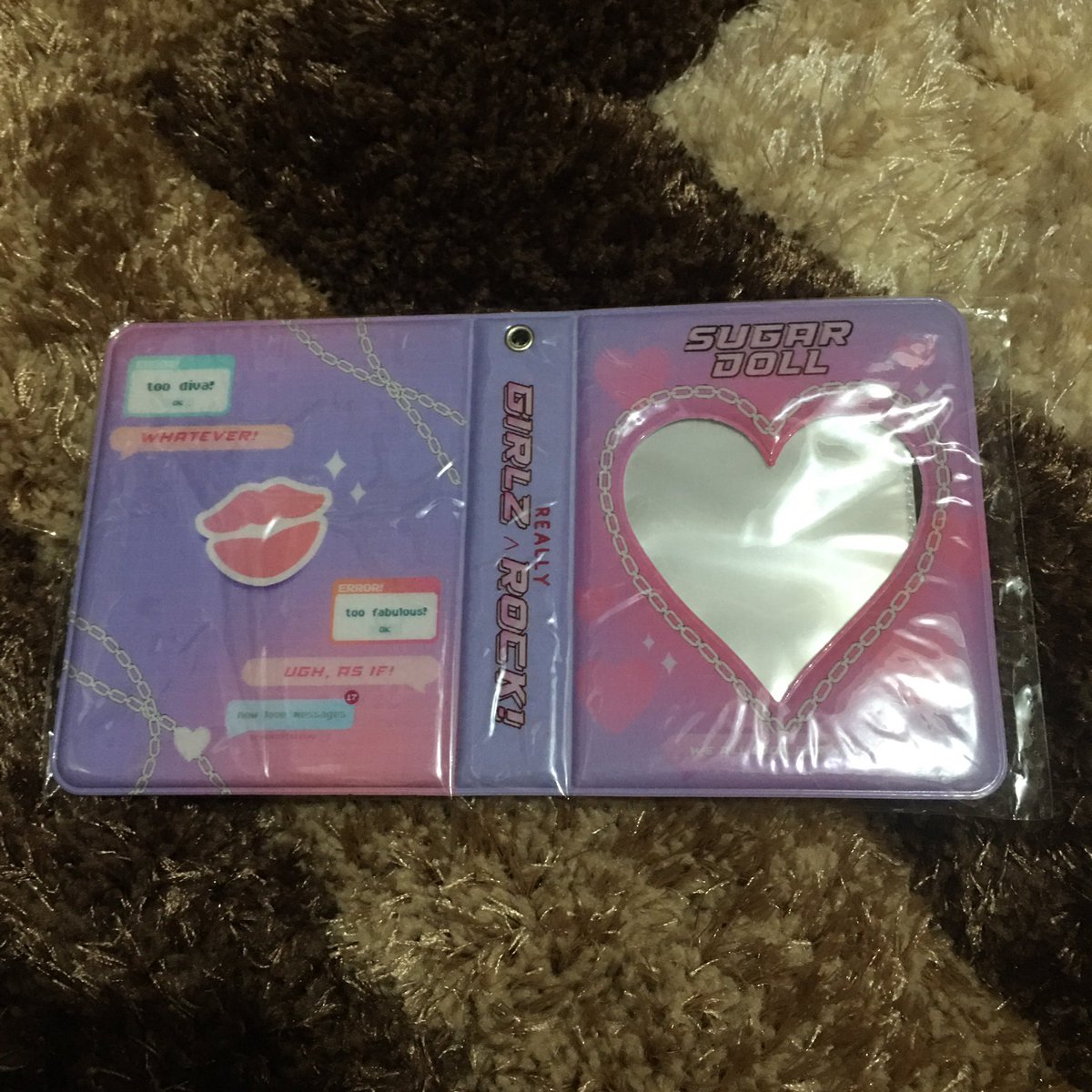 _illegirl101's tweet photo. Hiii! Sorry for the super late post, I forgot to twt it pala >< Anyway, super duper thank you po again for this cute ‘collbook 💓💓 https://t.co/wx1V6VJL3Y