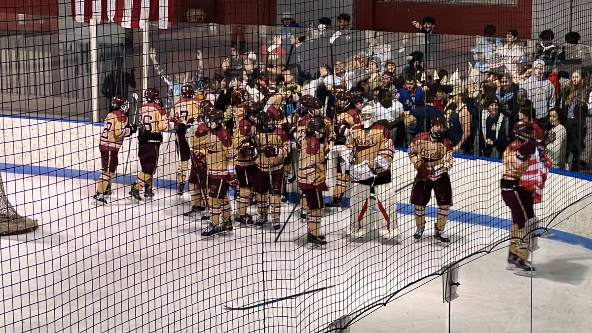 Iona Prep Athletics (@ionaprepsports) on Twitter photo Congratulations to our varsity <a href="/IonaPrepHockey/">Iona Prep Hockey</a> team on their 6-4 win over Fordham Prep.
#GoGaels🏒 Congratulations to our varsity <a href="/IonaPrepHockey/">Iona Prep Hockey</a> team on their 6-4 win over Fordham Prep.
#GoGaels🏒