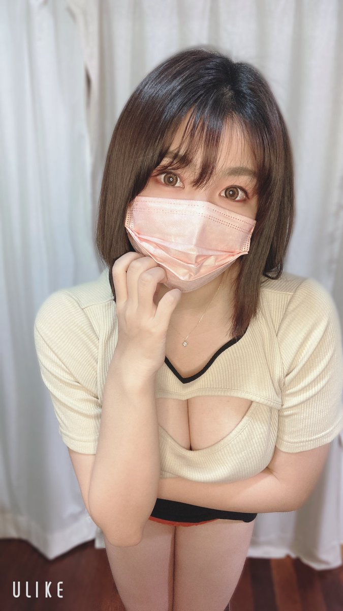 たまにDMで、

『これ自撮りじゃないよね？誰に写真撮ってもらってるのかな？😎』

っていう声をもらうんだけど、

Bluetoothの遠隔シャッター機能で頑張って撮ってます📸

自撮りの方が楽なんだけど、色んな角度かられいを見てほしくて🥺💕

何なら下手でも写真撮ってくれる人募集したいな？🥰どう？ https://t.co/PQFcxEvk5o