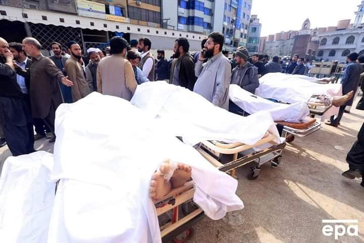 Arshad__Pathan's tweet photo. لا الہ الا اللہ محمد الرسول اللہ کے نام سے بنا ہوا ملک ہے یہ جو کہ اس ملک کا حکمران اپنے مسلمان بھائیو کا خون ڈالر کے عوض  بہاتی ہے۔ https://t.co/Pexn4QGRHh