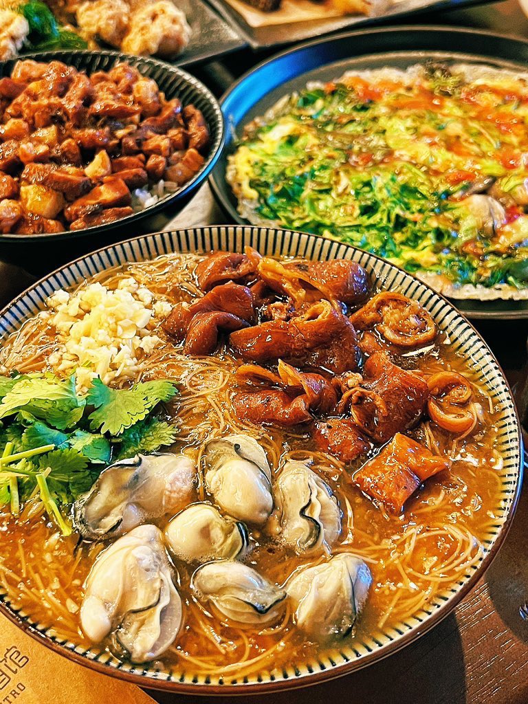 Descubre_China's tweet image. Comida de Taiwán, China 🇨🇳 🍜 🦪 

Fideos de ostras de intestino grueso ¿Lo probarías? 😋

#China #Fideos #Asia #Taiwan  #Ostras #Taiwaneses