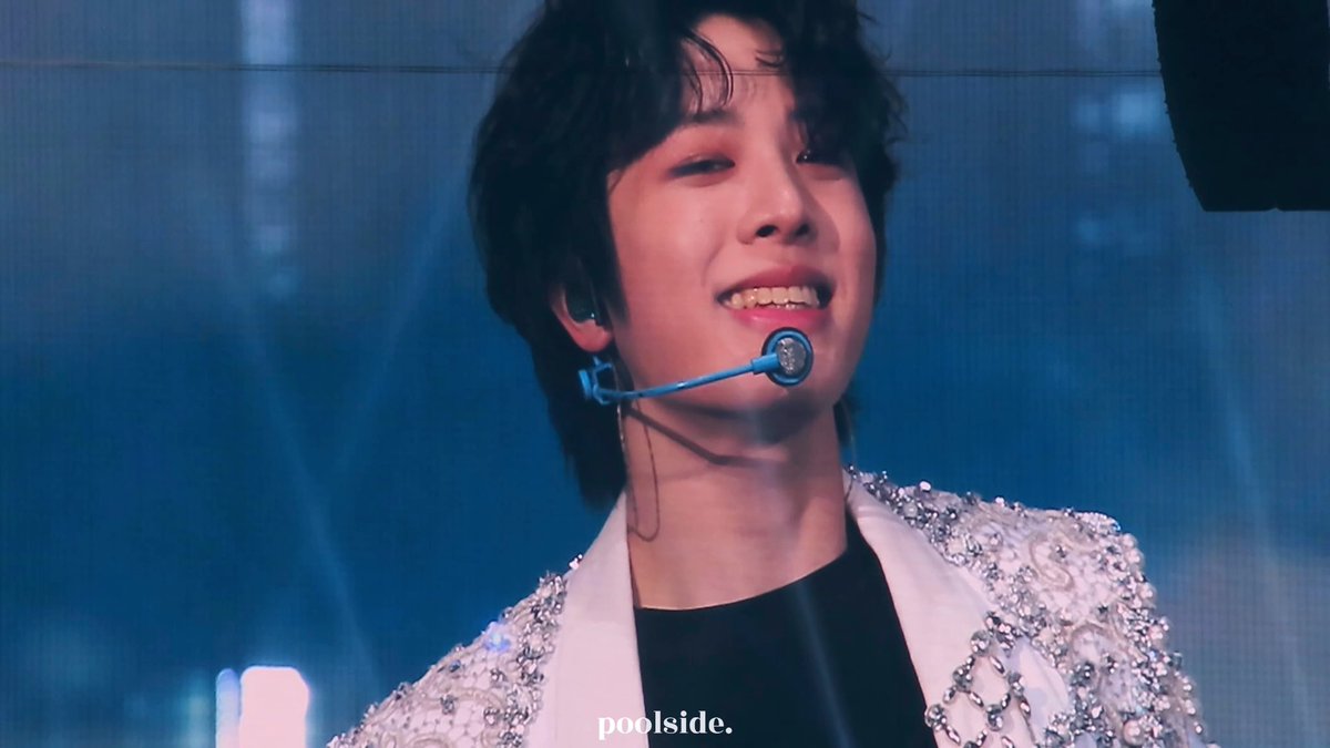 _poolside_r's tweet photo. 20230129 KYOCERA DOME DAY2

🎶 I LOVE YOU

#TREASURE #트레저 #ジュンギュ #ジェヒョク #アサヒ #ドヨン #ジョンファン #준규 #윤재혁 #아사히 #도영 #소정환 https://t.co/3sKmJgV78A