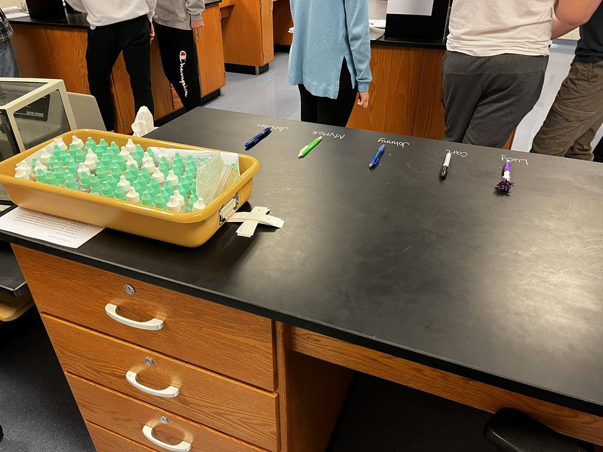 ehmyrick's tweet photo. Crime Scene Investigation day in #bio Tomorrow #debio takes a crack at it @NewKentStrong https://t.co/pHaX1pgjXo