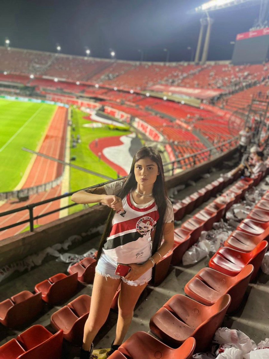 spfclah's tweet photo. São Paulo 1x2 timinho de itaquera 
Pelo São Paulo sempre. 🇾🇪 https://t.co/HfALSXBomM