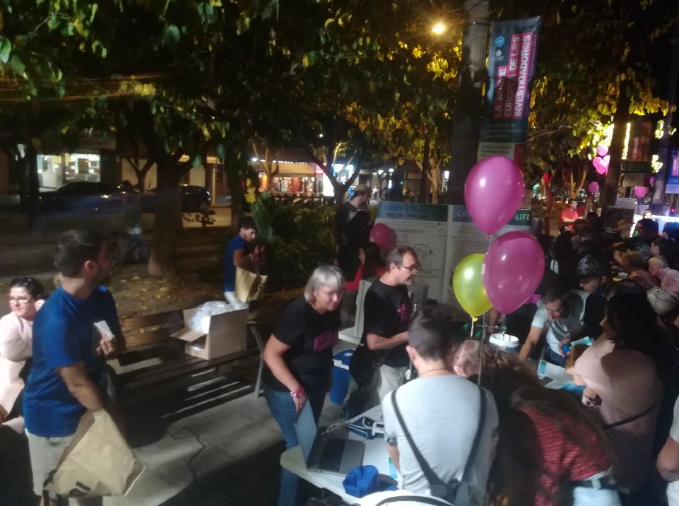Coolspaces4LIFE's tweet photo. English:
On 30 September 2022 we participated in European Researchers' Night in Andalucia, Spain.
Polish:
30 września 2022 roku uczestniczyliśmy w Europejskiej Nocy Naukowców w Andaluzji w Hiszpanii. https://t.co/xnm4ZYpUjg