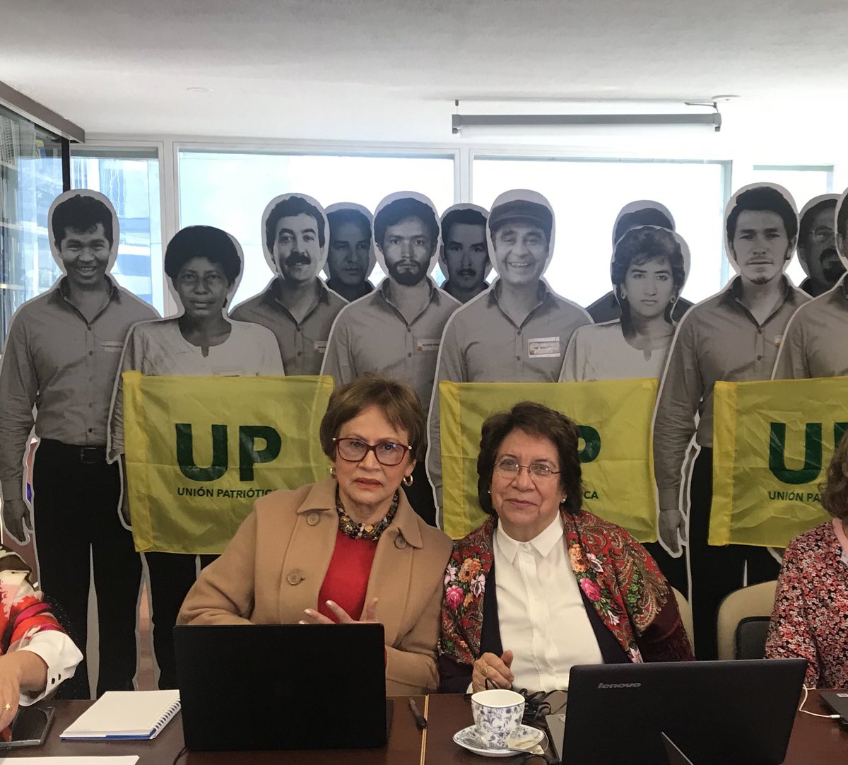 CorpReiniciar's tweet image. #JusticiaParaLaUP | ¡Hoy es un día histórico!
A partir 9am Colombia será notificada la sentencia Caso Integrantes y Militantes de la Unión Patriótica, presentado por la Corporación Reiniciar en 1993 
Aquí las dos mujeres q hicieron posible. Las senadoras @JahelUp y @AidaAvellaE