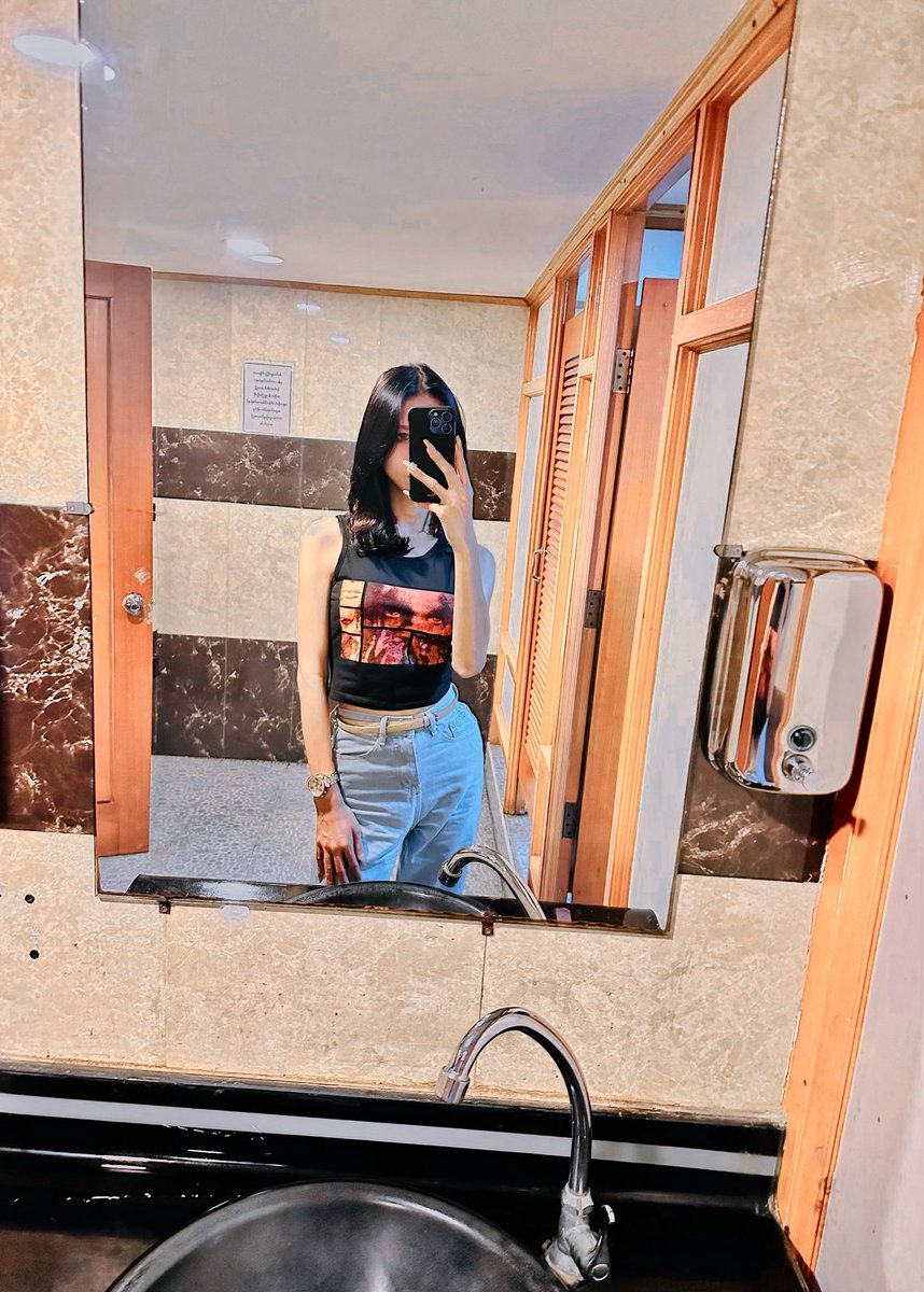 na’ladyboy tweet media