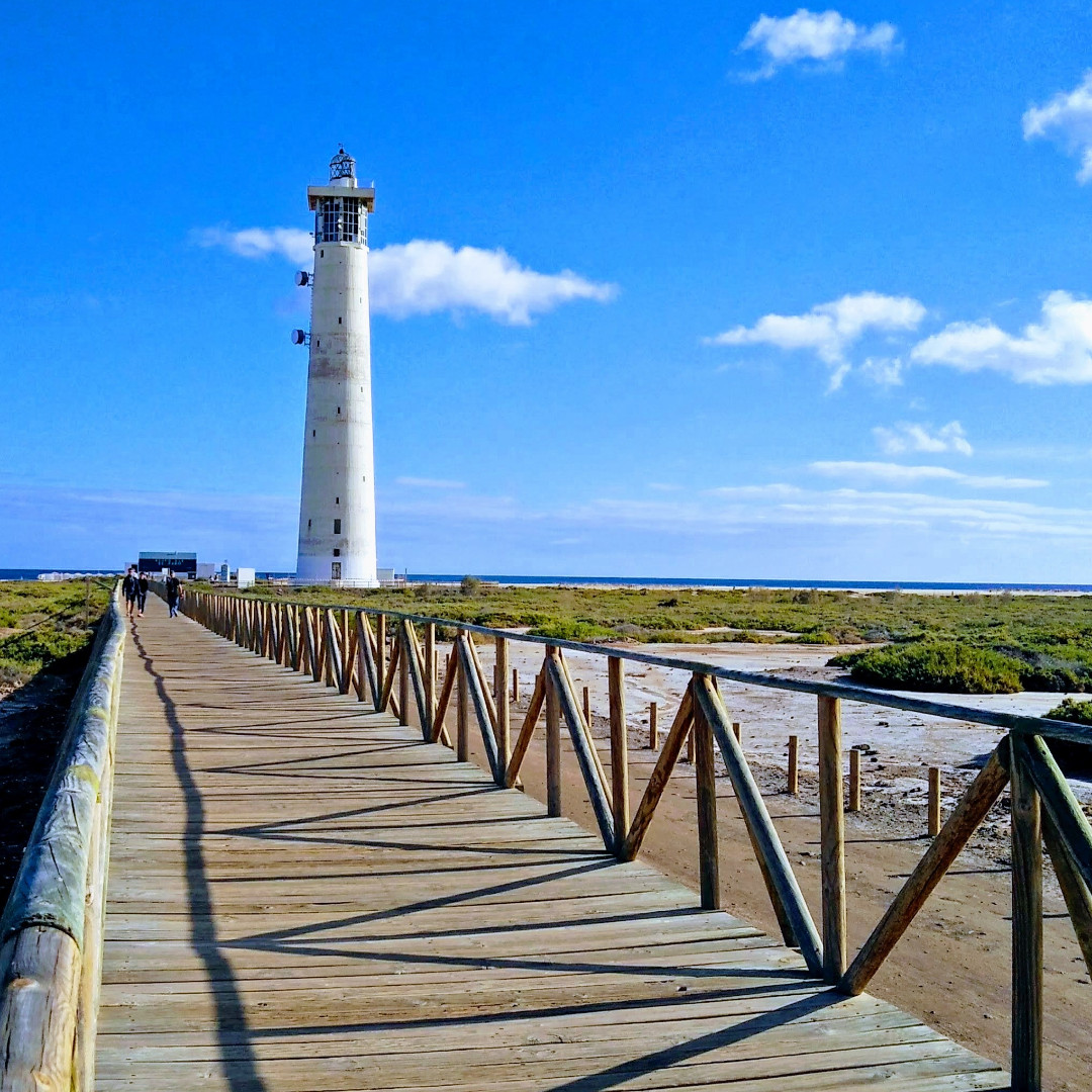 BlueSeaHotels's tweet image. 🤩 Camino a la playa de #MorroJable, una de las más impresionantes de #Fuerteventura . 
📍 La podéis encontrar a pocos metros de BLUESEA Jandia Luz. 

🤩 Path to Morro Jable beach in Fuerteventura. 
You can find it just a few metres from our establishment BLUESEA Jandia Luz.