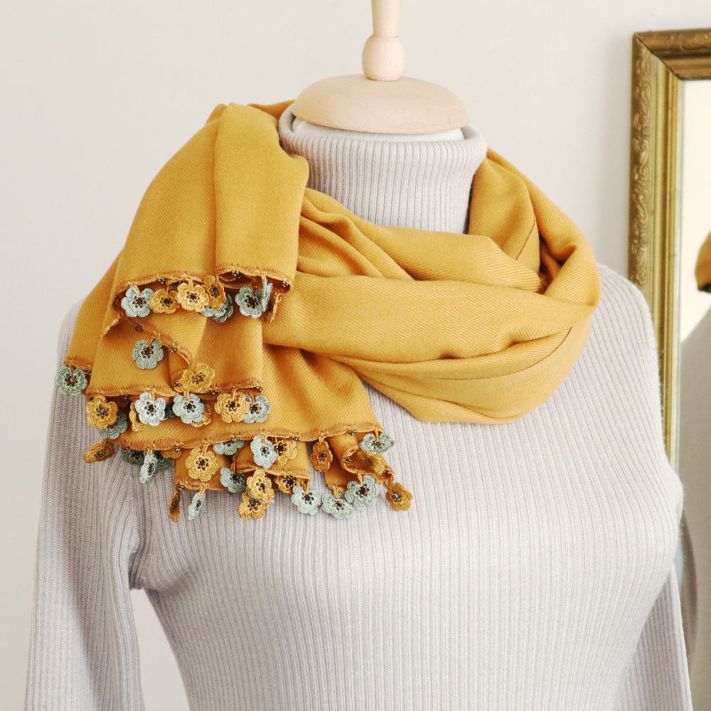 Ayturk001's tweet photo. Mustard colored MARY in different textiles were chosen. 
Wish you enjoy though the season with MARY :) Thank you!

[Customer's comment]
https://t.co/d2N8Z9KmHx #handmade #oya #crochet #guestcomment #taiwan https://t.co/YnDnH78VCn