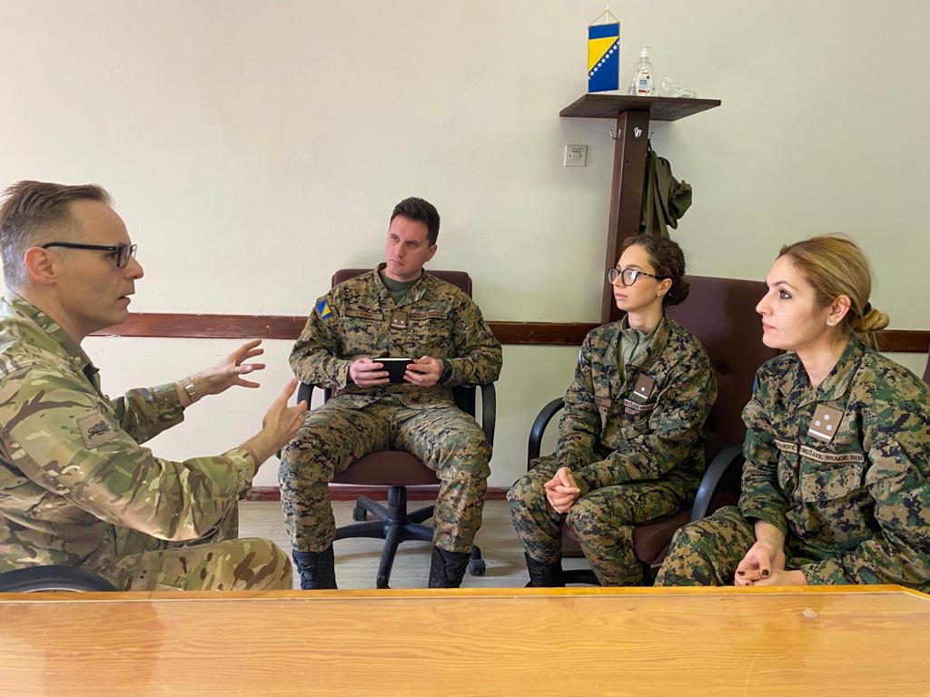 UKDefenceinBiH's tweet photo. In Tuzla today for a visit to the 5th Infantry Brigade of 🇧🇦 Armed Forces and to meet the outstanding Alumni Officers from @RMASandhurst and @ComdtCranwell serving here. #UKinBiH #NextGen @DefenceHQ https://t.co/7awnZn5Iyl