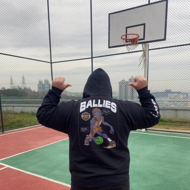 Weak men wait for opportunities; strong men make them 💪 LFG #BalliesFAM 👑