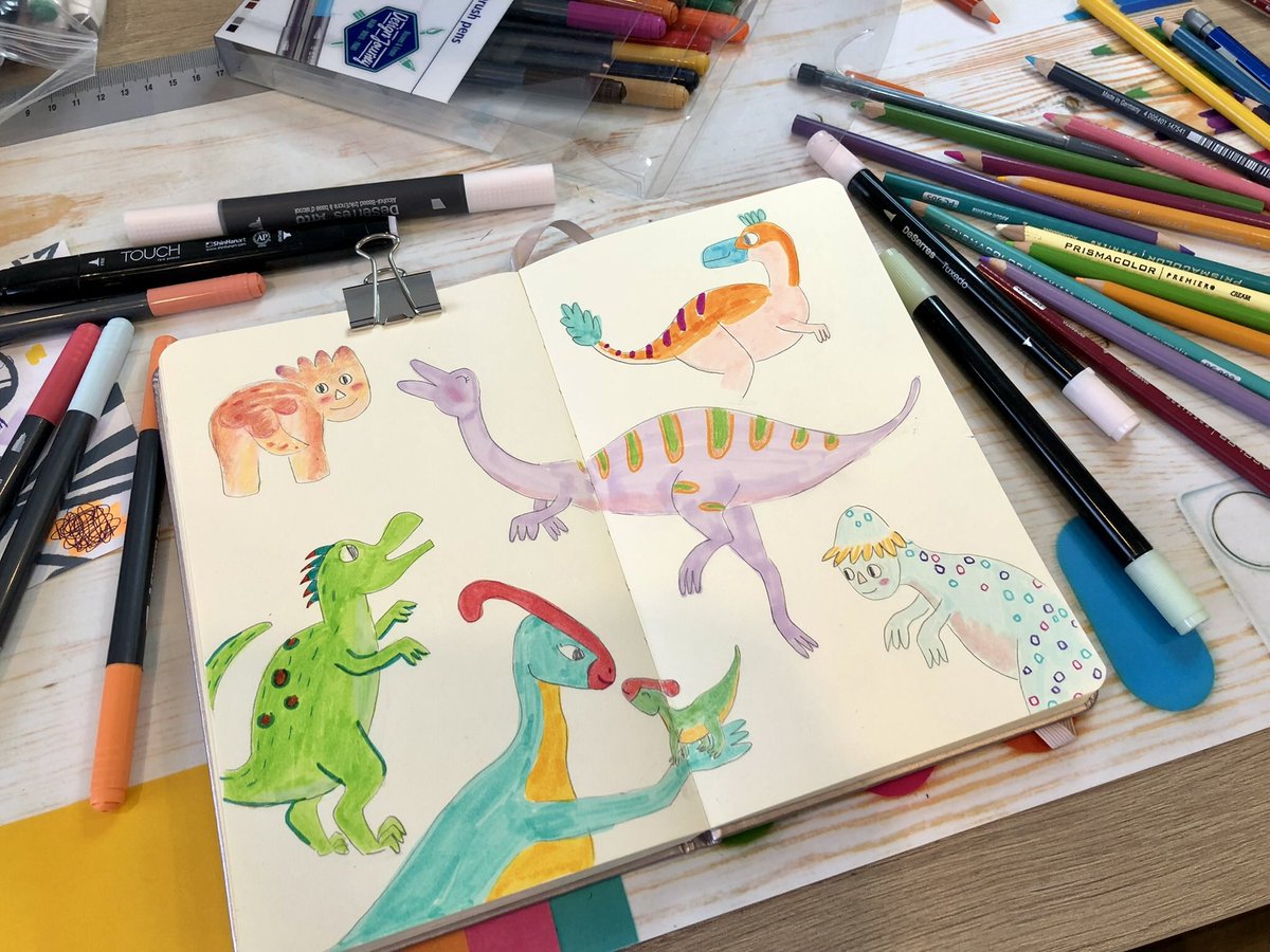 GilannaSoch's tweet photo. Just having a bit of playtime..🦖
.
.
.
.
.
#dinoillustration #dinosaurart #welovedinosaurs #dinosaurartist #mixedmediaillustration #artistsketchbook #illustrates #characterartwork #illustrationroom #sketchbookspread #sketchbookshare #makeart2023 https://t.co/Cxb2SnFe5U