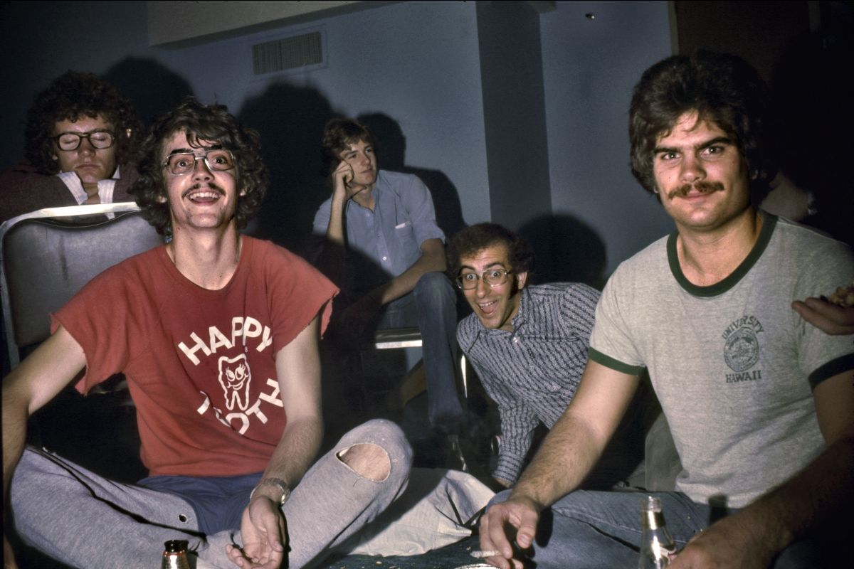 ausdlk's tweet photo. Happy Tooth, AKURSED @ MSU, 1970s
2023 PAW (*) #5
(*) Picture-A-Week

#msu #akershall #eastakershall #college #dorm #dormlife #1970s #michiganstate #eastlansing
#nikon #nikkormat #film #scanner #filmscan
#kodak #colorslides #transparency #ektachrome - https://t.co/QvDe3sSwB2 https://t.co/q0lUKuFHCx