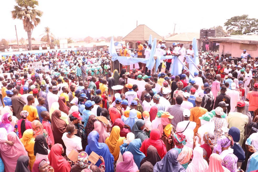 ASKLazoski's tweet photo. On the 28th of January, 2023 I flagged off my House of Representatives campaign in Kofar Hausa Square, Keffi. It was indeed a pleasure to be received by a mammoth crowd of supporters and well wishers. https://t.co/zFuKMkF8TE