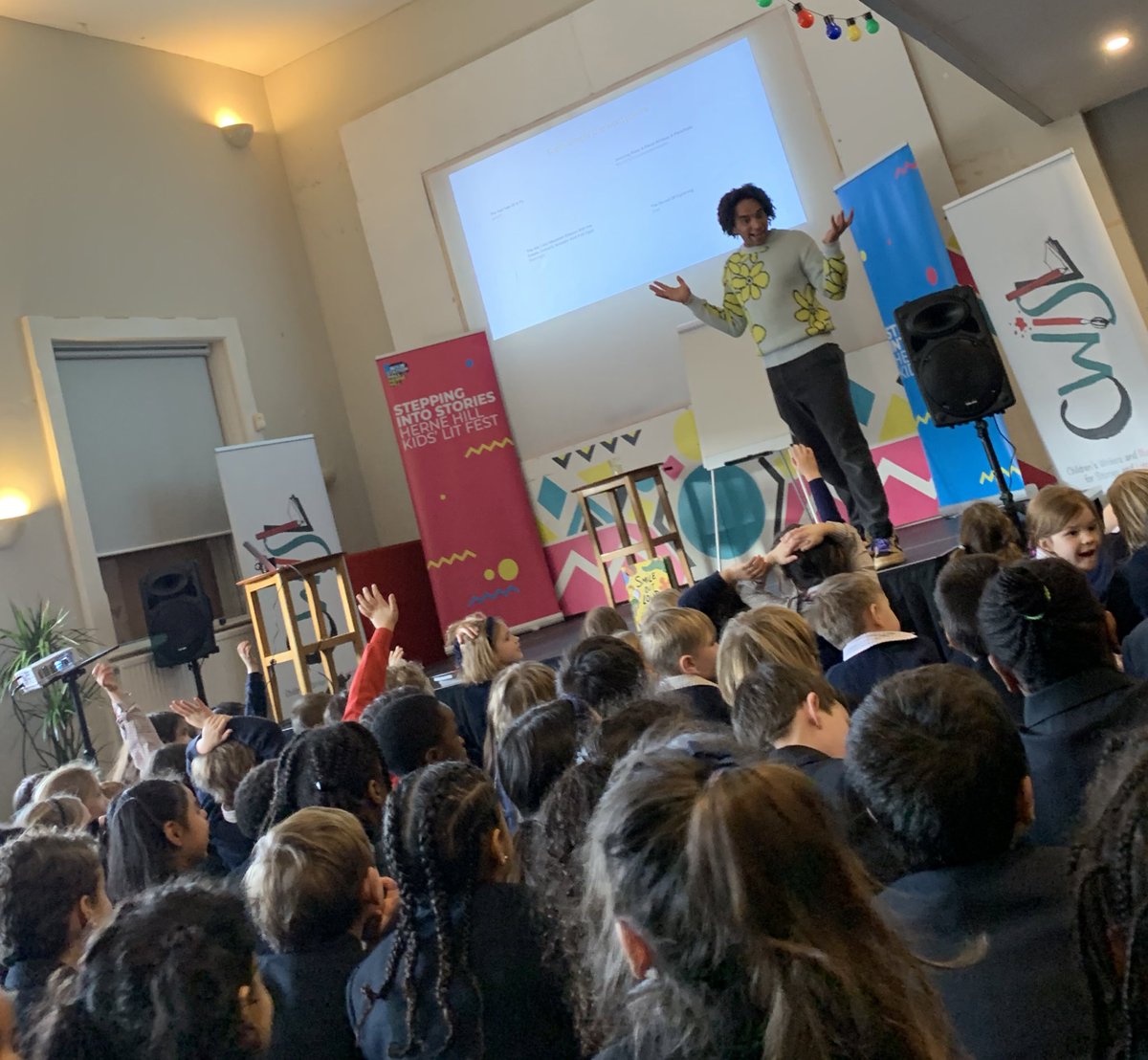 doodlyscribbles's tweet photo. What an incredible morning @JosephACoelho @stories_fest! Imaginations lighting up all around the room with little ones creating their own beautiful sunshine poem together. And another excited room full of children ready for this afternoonโs event #HerneHill https://t.co/mEaaUbo6VO