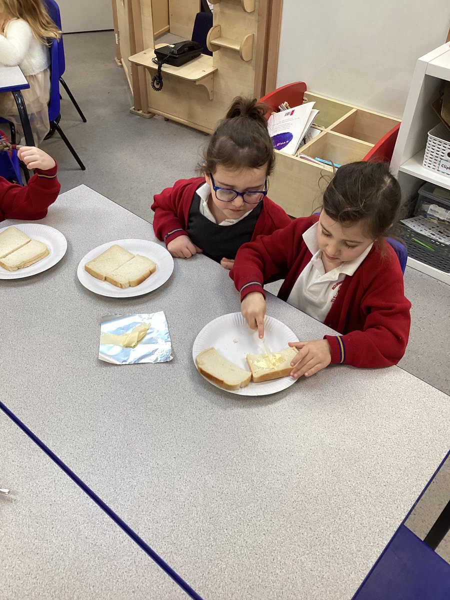 Bournes Green Infant School tweet media