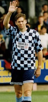ScottSpy1973's tweet photo. @sportbible Chris Waddle to Falkirk. https://t.co/EXGgeFnrs4