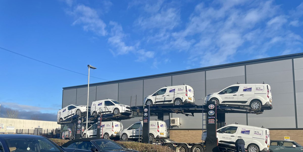 AlanStockton11's tweet photo. When they say all the vehicles are coming in one go they did mean it. Good to have our new fleet now complete and everyone looking smart @muir_property @NathanK_MPS @Stevenheadleym1 @steohagan_MPS @MikeP_MPS https://t.co/ZosE9WAgZI