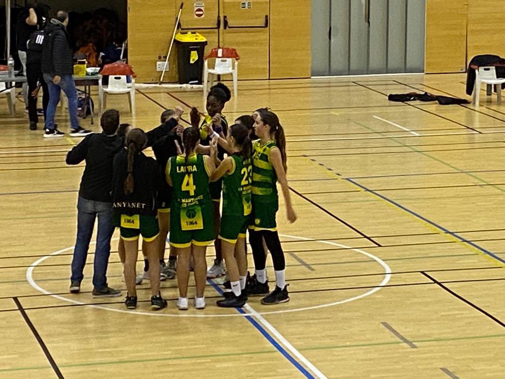 C.B Manyanet Les Corts tweet media