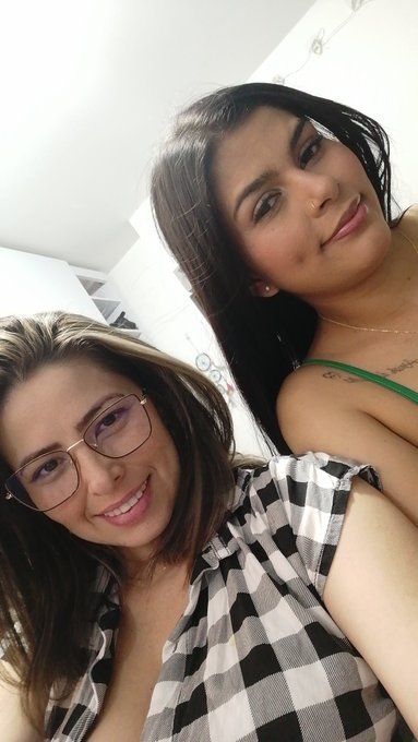 Heyy guys i am online @chaturbate https://t.co/KV1nHu5BhO<a class="tags" href="/tag/chaturbate">@chaturbate</a><a href="/tag/chaturbate"class="tags"><span>#chaturbate</span></a><a href="/tag/cam4"class="tags"><span>#cam4</span></a>