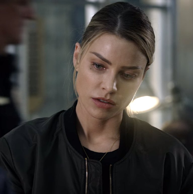 httpchloedecker's tweet image. 