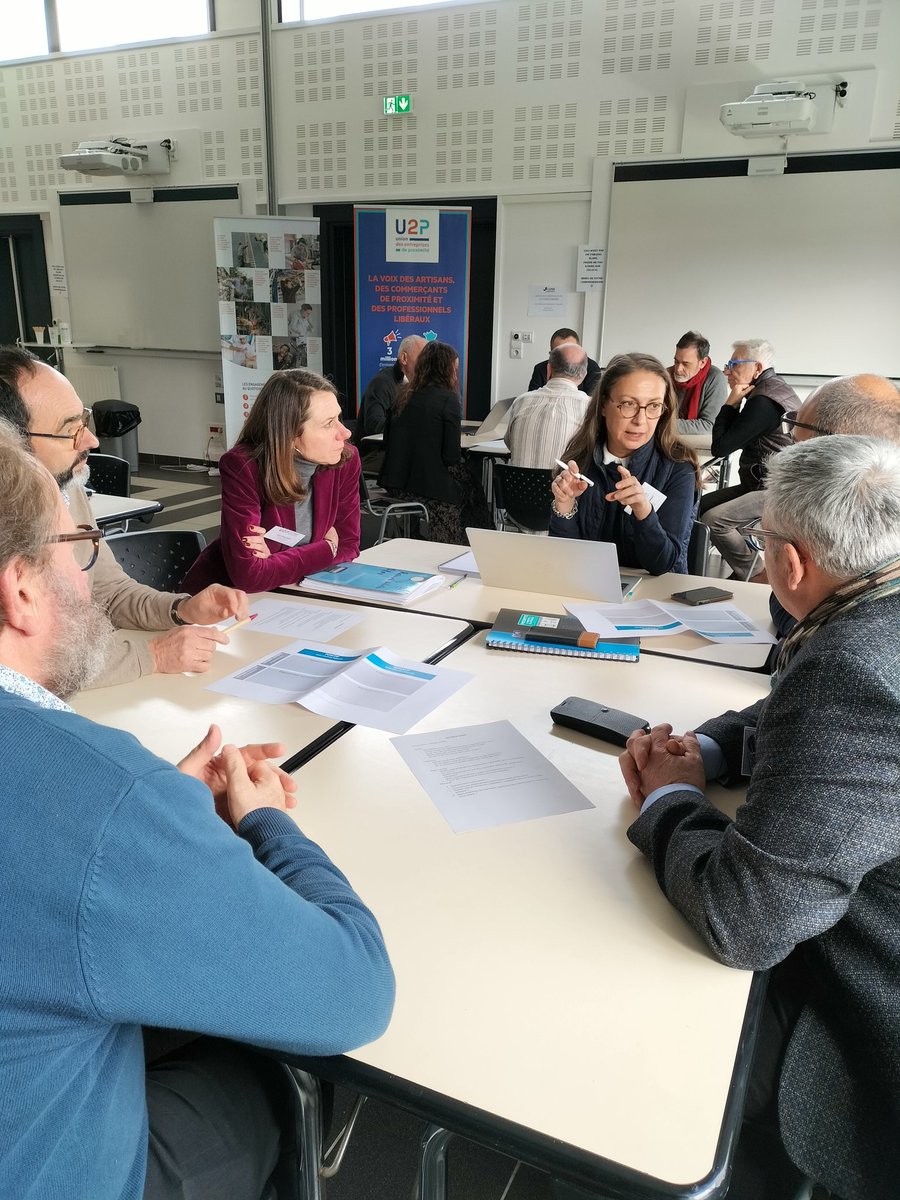 U2P_pdl's tweet photo. Aujourd'hui à Nantes, ateliers des #U2P de région sur la dynamique du réseau,relai des TPE sur les #territoires #artisanat #ProfessionsLiberales #CommerceDeProximite #emploi https://t.co/WQT958TqY3