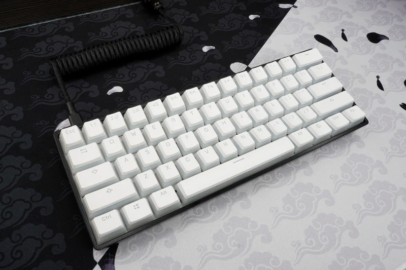 TeamLootcifer's tweet image. The perfect duo for your gaming setup👻

Devil One Keyboard  X  Blossom Mousepad

🛒lootcifer.com