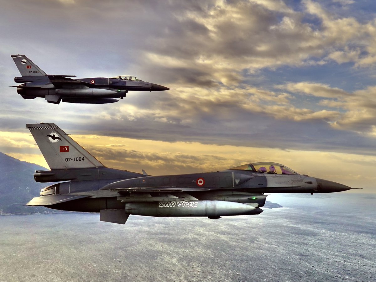 Goklerde_Koskum's tweet photo. 6’ncı Ana Jet Üs Komutanlığı
❤️🇹🇷❤️
F-16 ile
250.000 (İkiYüzElliBin) Saat
1991-2023
#İstikbalGöklerdedir #TürkHavaKuvvetleri #HvKK #TürkSilahlıKuvvetleri #TSK #HavaHarpOkulu #HHO #F16 #SavaşanŞahin #161Filo #Kartal #Yarasa #Zıpkın #Pilot #Uçak #SavaşPilotu #GAGAVUZ #LANTIRN https://t.co/CLnb1O19nx
