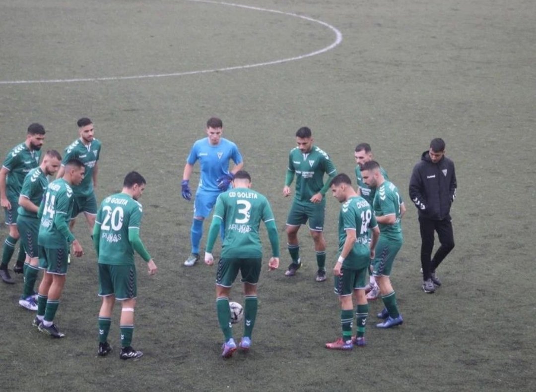 Jmcaballerod6's tweet photo. "El esfuerzo continuo, incansable y persistente GANARÁN 💚"
#CDGoleta
#RegionalPreferente
#futbol https://t.co/1F9JcZ1Fpg