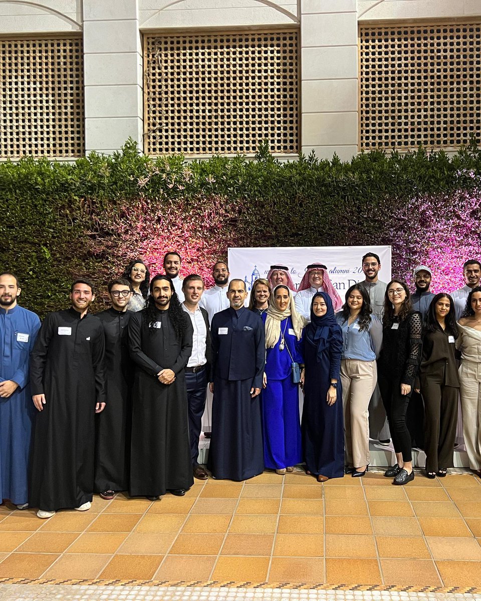 What an incredible evening in Jeddah with <a href="/goUSDalumni/">USD Alumni Association</a>! It was wonderful to reconnect with our Jeddah #Toreros! I want to thank Sumaya Dahlawi and the Halwani family for hosting the most beautiful evening at their stunning home!! <a href="/CBassSanDiego/">Charles Bass</a> <a href="/elurkis/">Elisa Lurkis</a> #USDEngr