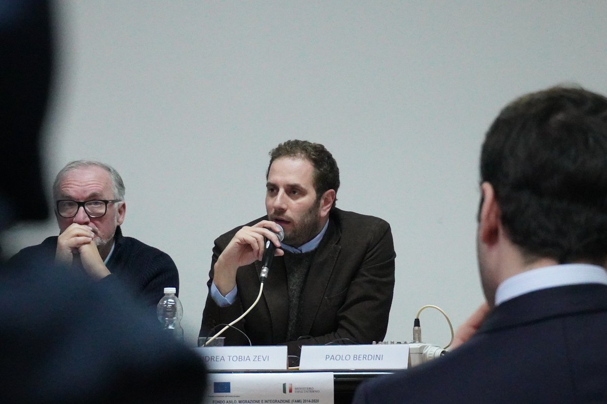 CaritasRoma's tweet photo. 📸 Scatti dall’evento di presentazione dei risultati del progetto #RICO2, promosso in collaborazione con #ASCS e @CentroAstalli per favorire l’inserimento lavorativo e abitativo di 142 titolari di protezione internazionale.
👉 Scarica il Rapporto https://t.co/yHcDVTP03D https://t.co/AkdIh1ojgn
